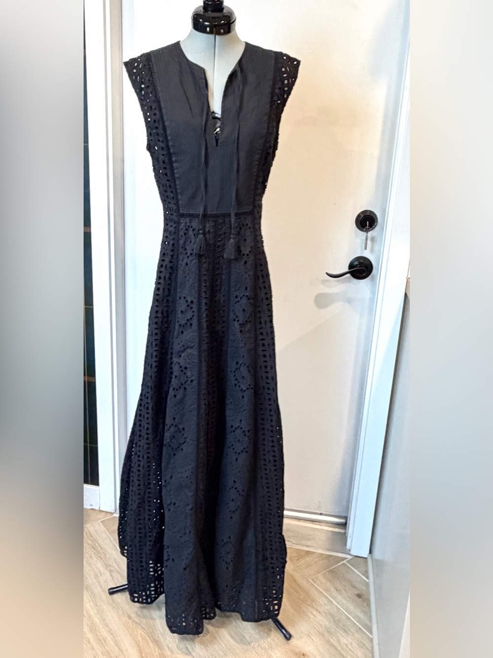 Veronica Beard Alina Cotton Eyelet Maxi Dress, Black, 0, EUC - Picture 7 of 16